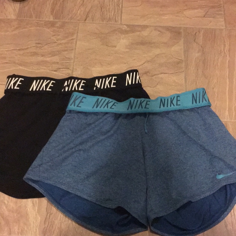 2 pairs of Nike shorts